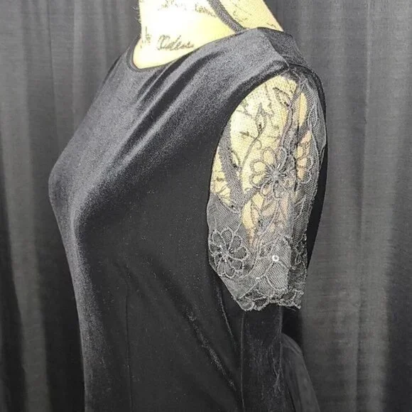 Vintage 80s Wednesday Vampy Black Velour Lace Dress - Picture 5 of 13